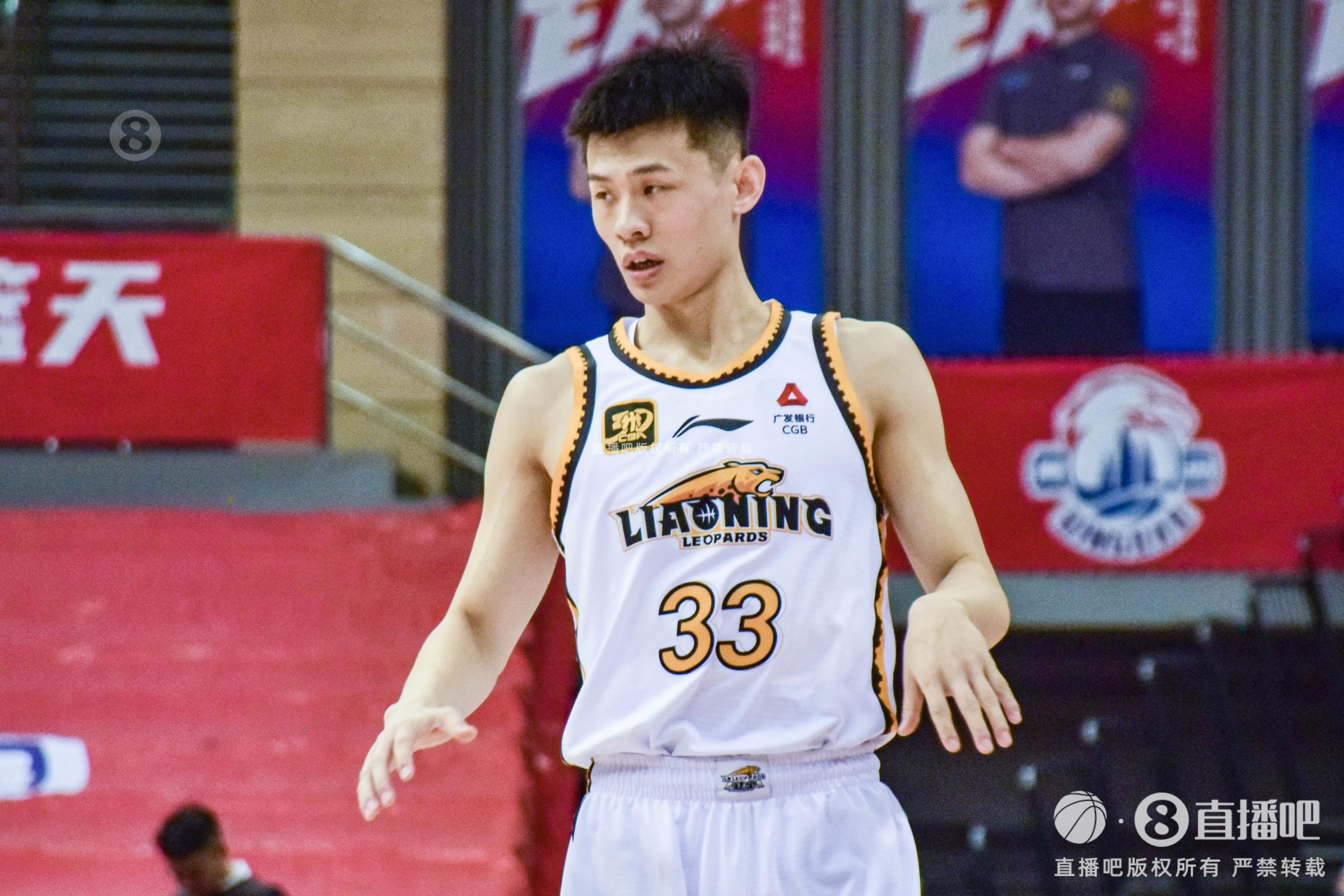 盡力了！王嵐嵚末節(jié)2記三分 全場18分鐘4中3拿到10分